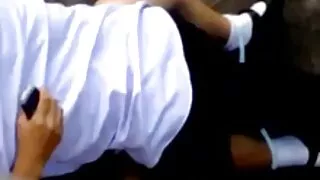 Jovem estudante bonito à procura videos de sexo amador brasileiro caseiro de aventuras na buceta apertada